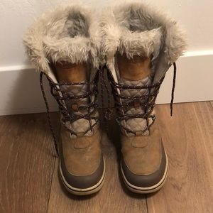 Helly Hansen Snow Boots